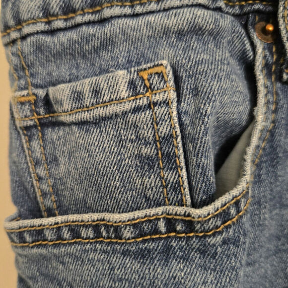 Old Navy Plus Size 20 Extra High Rise Wide Leg Jeans Distressed Hem Medium Wash - Picture 9 of 11